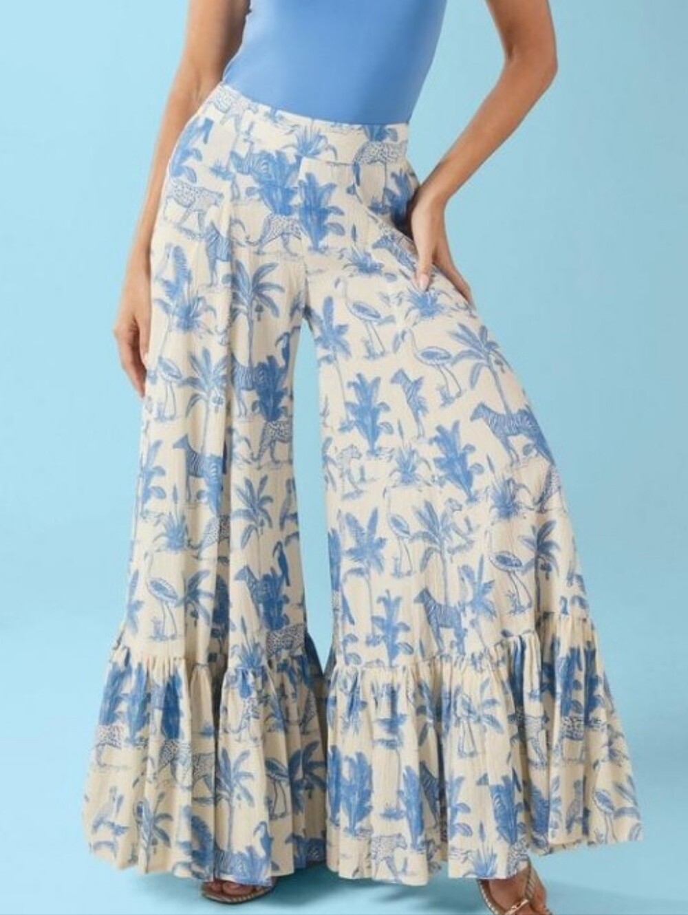 Masseys cream and blue safari print wide leg ruffle palazzo vacation pants 1x